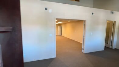 28200 Hwy 189, Lake Arrowhead, CA à louer - Vidéo sur l’annonce professionnelle