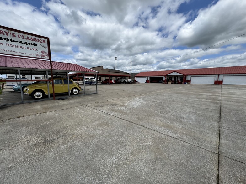 204 W Rogers Blvd, Skiatook, OK à vendre - Photo de l’immeuble – Image 3 sur 8
