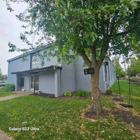 1480 Parkwood Ave, Ypsilanti, MI à vendre - Photo de l’immeuble – Image 2 sur 14