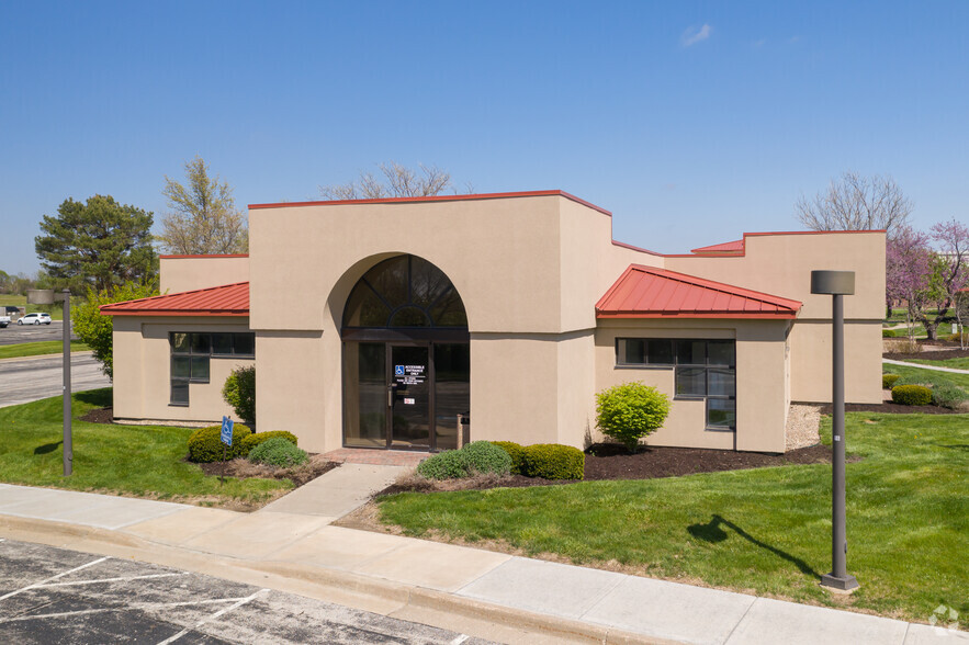 1349 S Fountain Dr, Olathe, KS à vendre - Photo principale – Image 1 sur 5