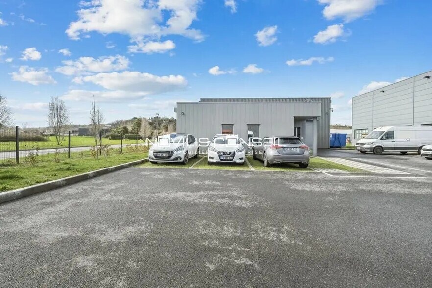 Local d'activités dans Escalquens à vendre - Photo de l’immeuble – Image 2 sur 8