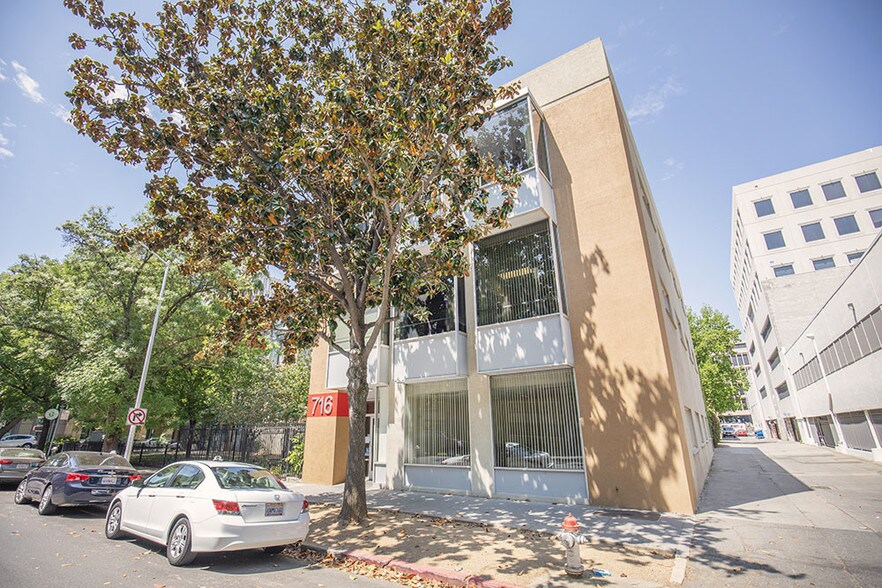 716 10th St, Sacramento, CA à louer - Photo de l’immeuble – Image 1 sur 3