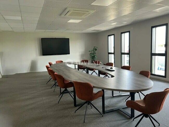 Plus de détails pour Bureau à louer