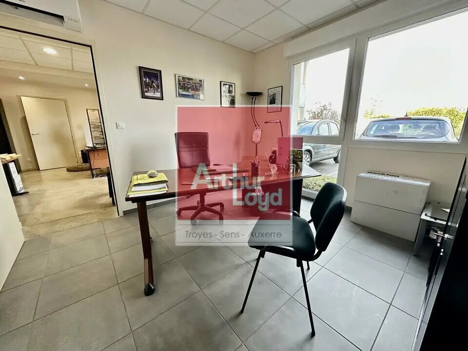 Bureau dans Troyes à louer Photo de l’immeuble– Image 1 sur 7