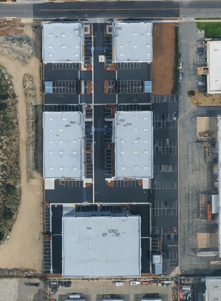 2078 W 11th St, Upland, CA à louer - Photo de l’immeuble – Image 3 sur 3