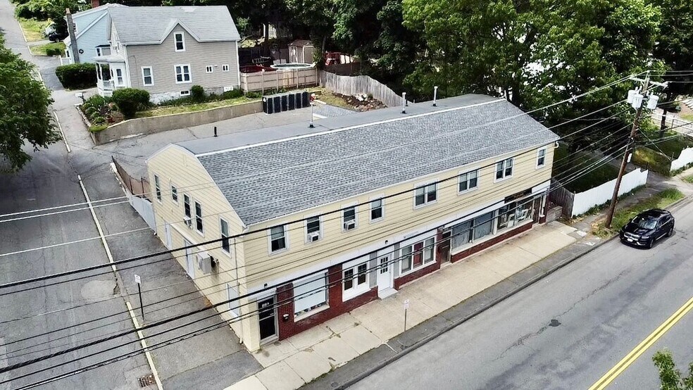 163 Lincoln Ave, Saugus, MA à louer - Photo de l’immeuble – Image 2 sur 3