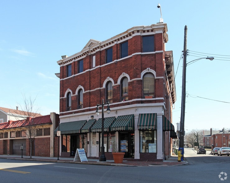 2720-2722 Woodburn Ave, Walnut Hills, OH à louer - Photo principale – Image 1 sur 2