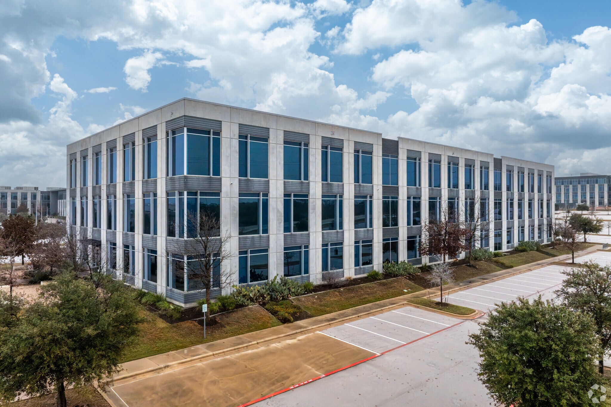13011 McCallen Pass, Austin, TX à louer Photo principale– Image 1 sur 6