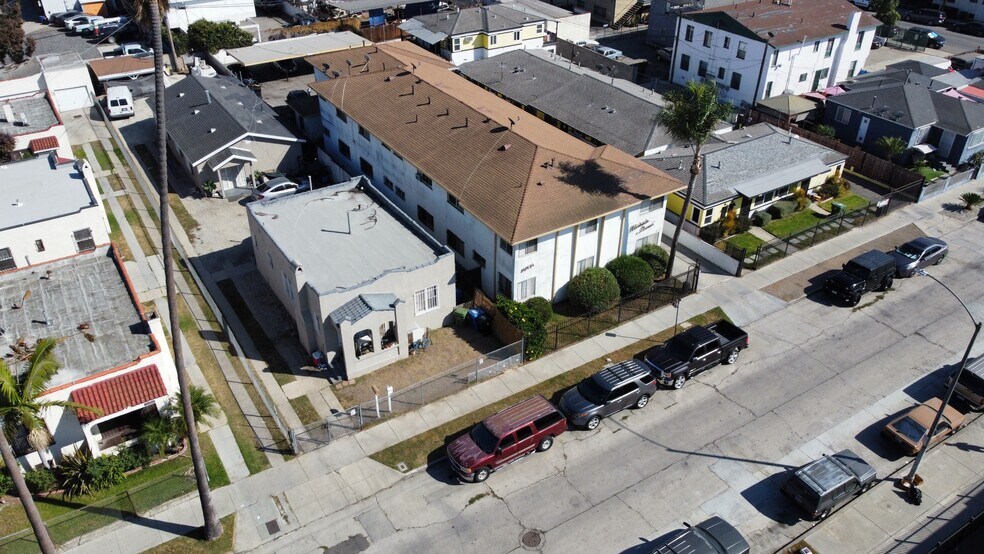 6416 S Victoria Ave, Los Angeles, CA à vendre - Photo de l’immeuble – Image 2 sur 14