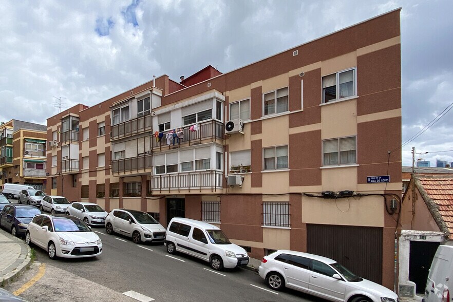 Immeuble residentiel dans Madrid, Madrid à vendre - Photo de l’immeuble – Image 1 sur 3