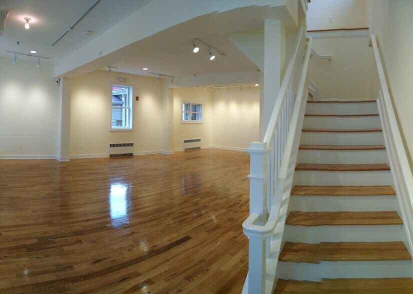 212 W Front St, Red Bank, NJ à vendre - Photo de l’immeuble – Image 3 sur 10