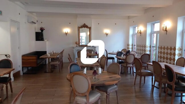 Plus de détails pour Local commercial à vendre