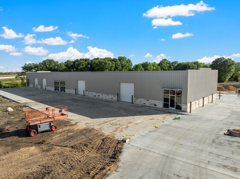 395 Enterprise blvd, Hewitt, TX à louer - Photo de l’immeuble – Image 3 sur 5