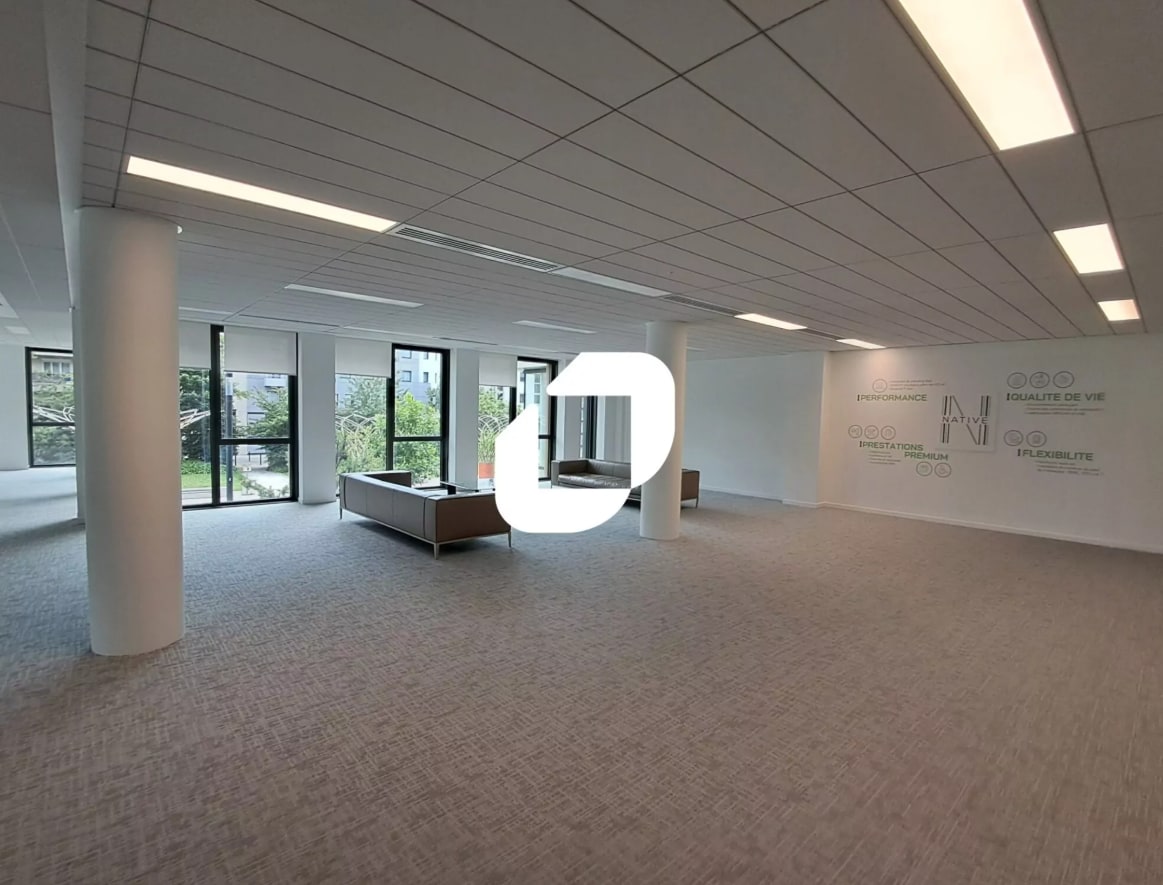 2 Avenue De La Gare, Montigny-le-Bretonneux à louer Photo intérieure– Image 1 sur 6