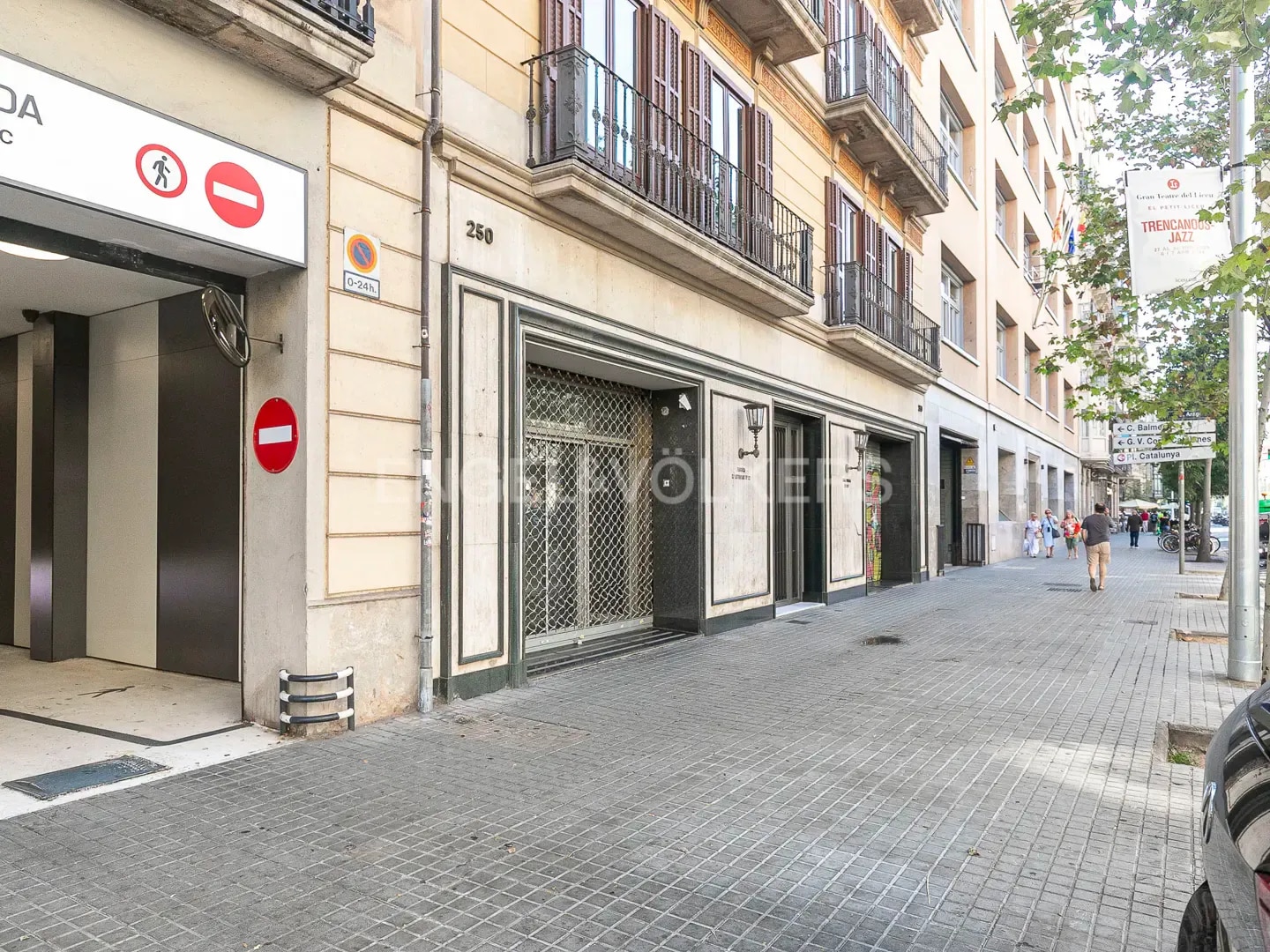 Local commercial dans Barcelone, Barcelona à louer Photo intérieure– Image 1 sur 17