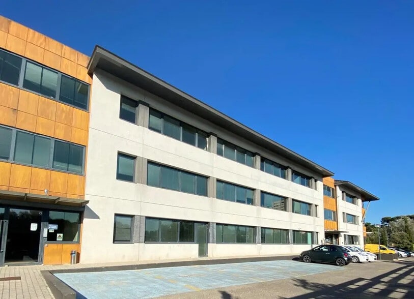 Bureau dans Marseille à louer - Photo de l’immeuble – Image 3 sur 17