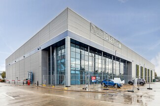 Plus de détails pour Choats Rd, Dagenham - Industriel/Logistique à louer