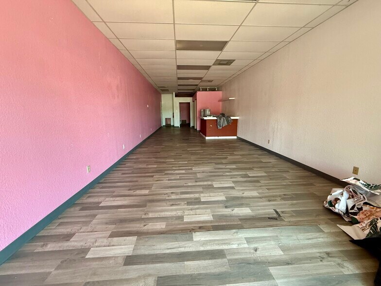 406 Mercedes St, Benbrook, TX à louer - Photo intérieure – Image 2 sur 12