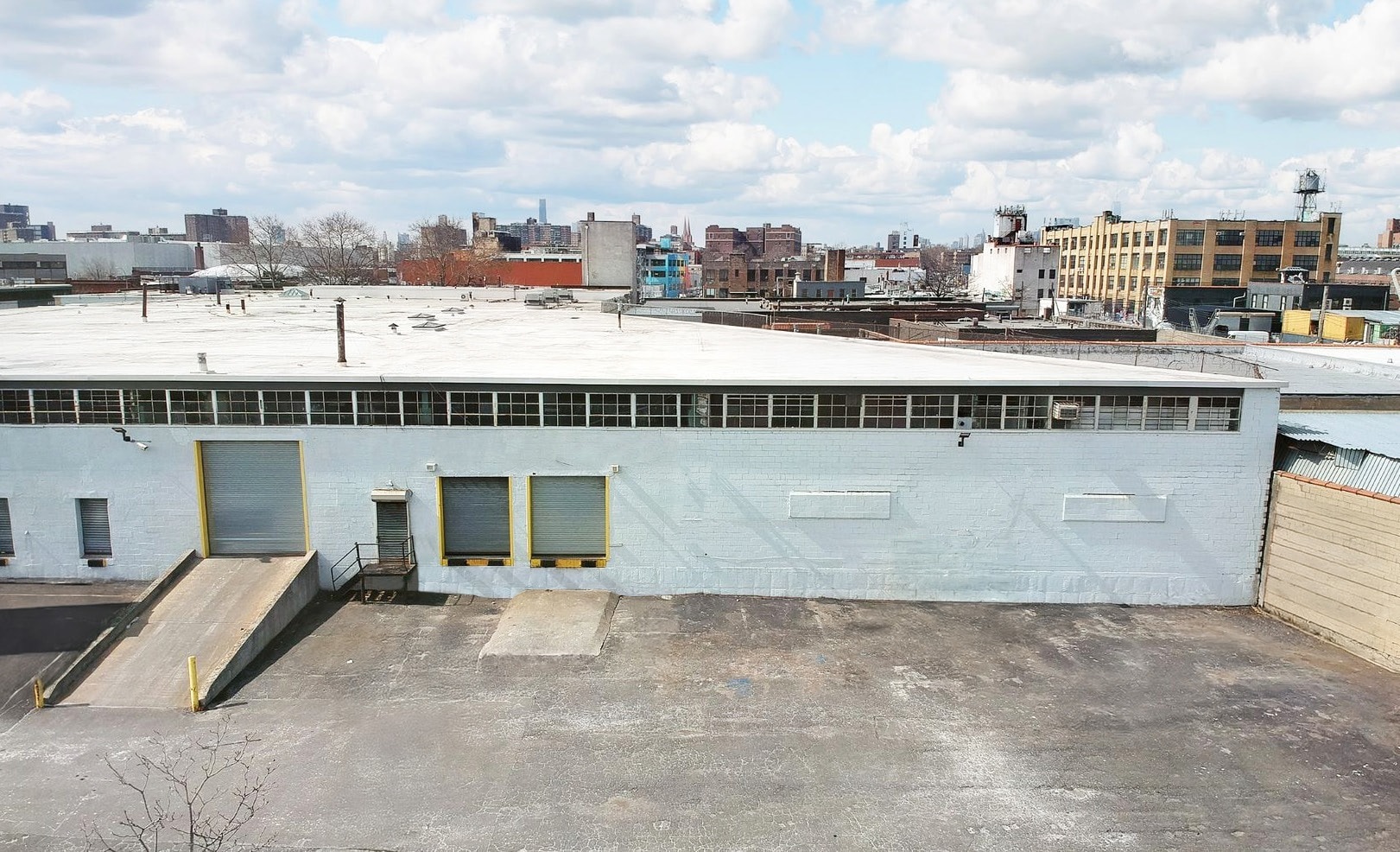 154 Morgan Ave, Brooklyn, NY à louer Photo de l’immeuble– Image 1 sur 8