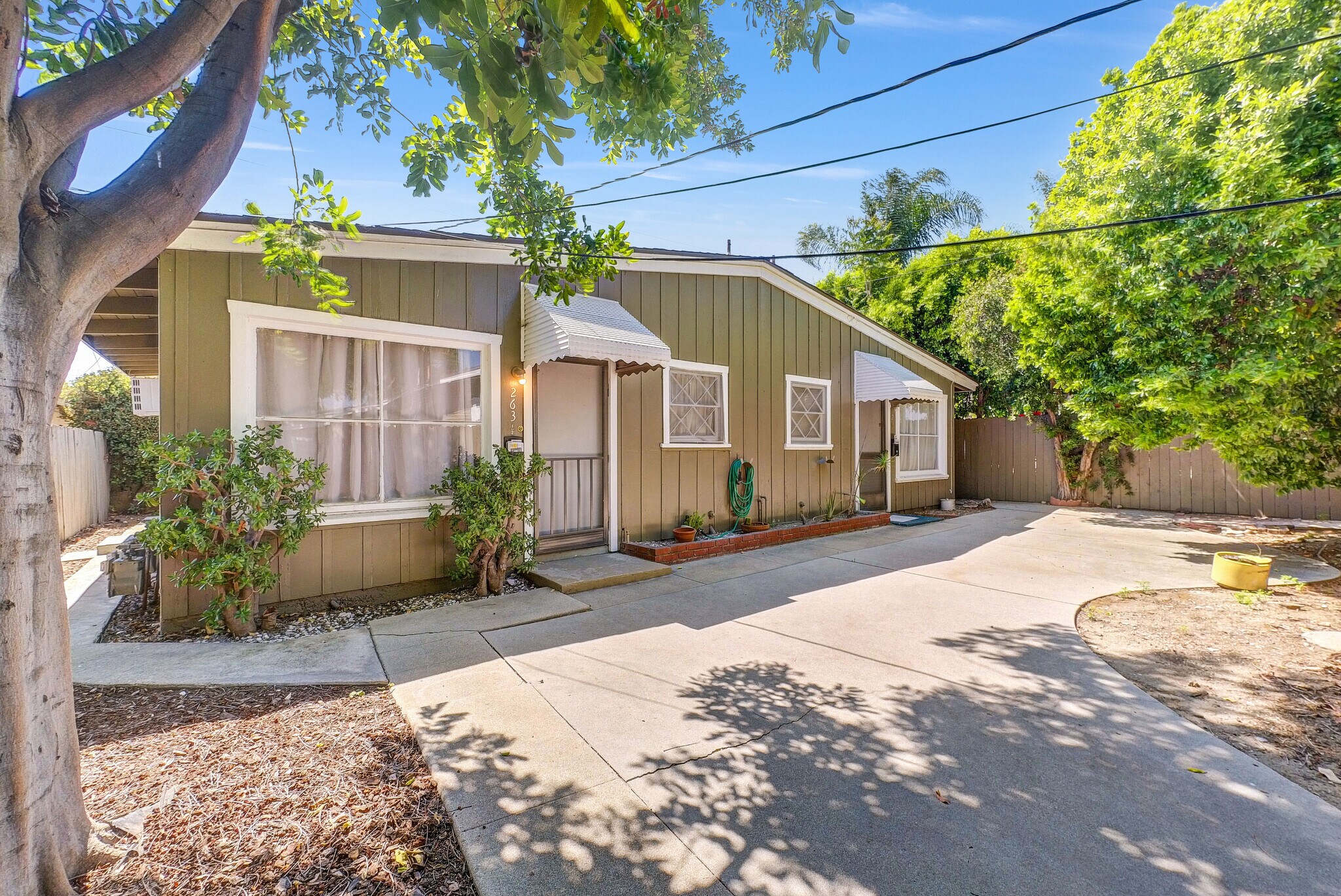 263 S 3rd Ave, Upland, CA à vendre Photo principale– Image 1 sur 12