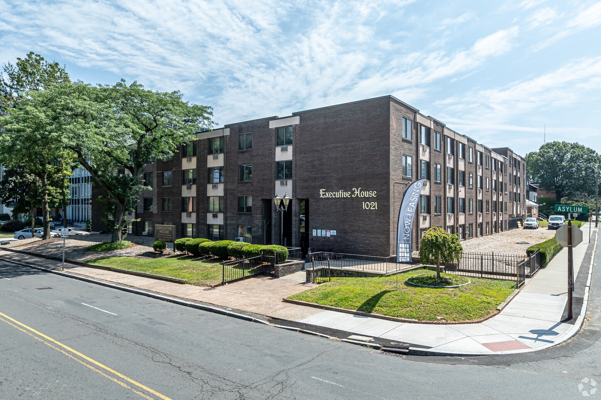 1021 Asylum Ave, Hartford, CT à vendre Photo principale– Image 1 sur 16