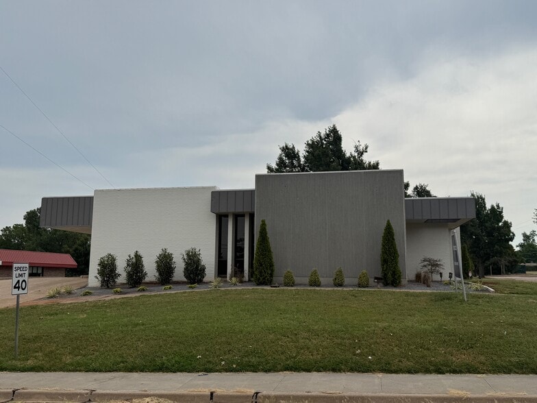 414 N Air Depot Blvd, Midwest City, OK à louer - Photo de l’immeuble – Image 2 sur 2