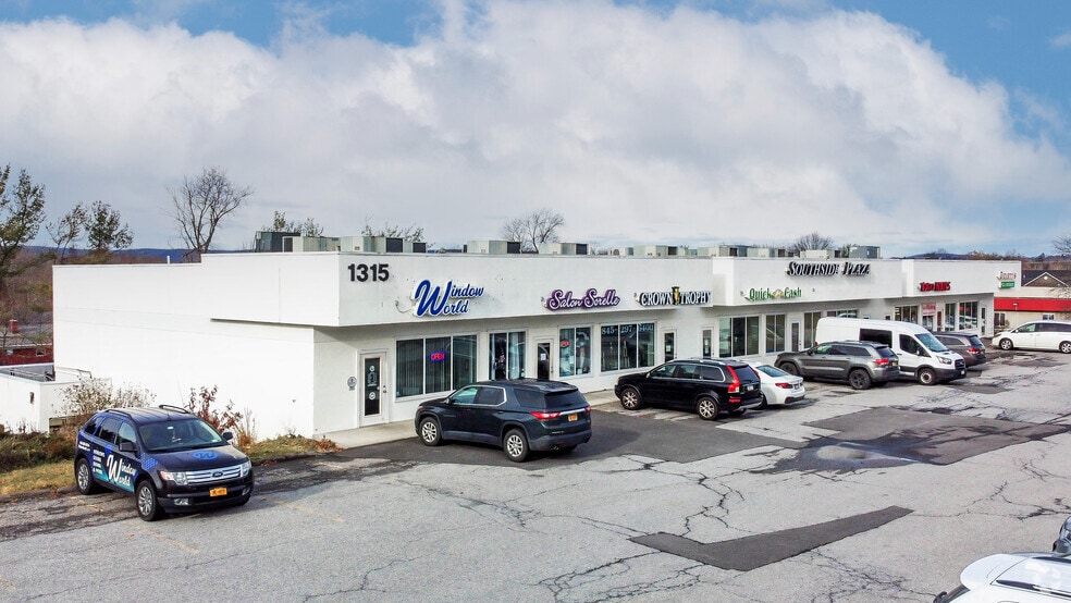 1299 Route 9, Wappingers Falls, NY à louer - Photo principale – Image 3 sur 3