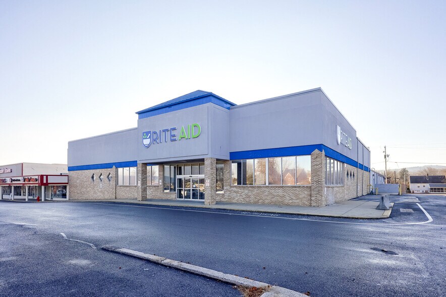 500 E Lancaster Ave, Reading, PA à louer - Photo principale – Image 1 sur 4