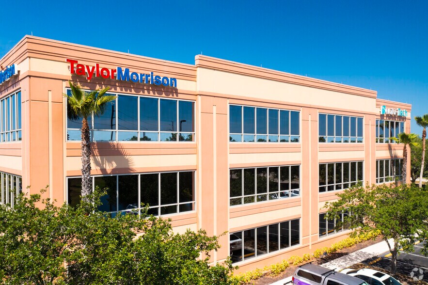 551 N Cattlemen Rd, Sarasota, FL à louer - Photo principale – Image 1 sur 7