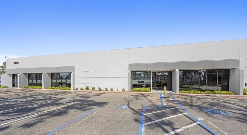 4100 Avenida De La Plata, Oceanside, CA à vendre - Photo de l’immeuble – Image 3 sur 4