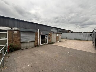 Plus de détails pour Hazel Rd, Southampton - Industriel/Logistique à louer