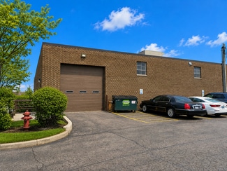 Plus de détails pour 620-630 Estes Ave, Schaumburg, IL - Industriel/Logistique à vendre