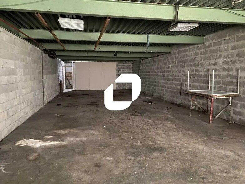 Local d'activités dans Beautiran à vendre - Photo de l’immeuble – Image 3 sur 8