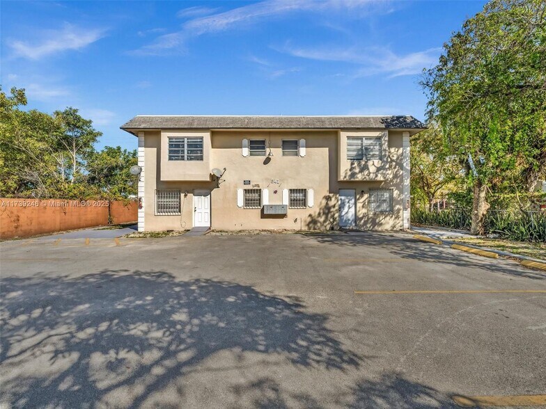842 NW 1st Ave, Fort Lauderdale, FL à vendre - Photo de l’immeuble – Image 2 sur 25