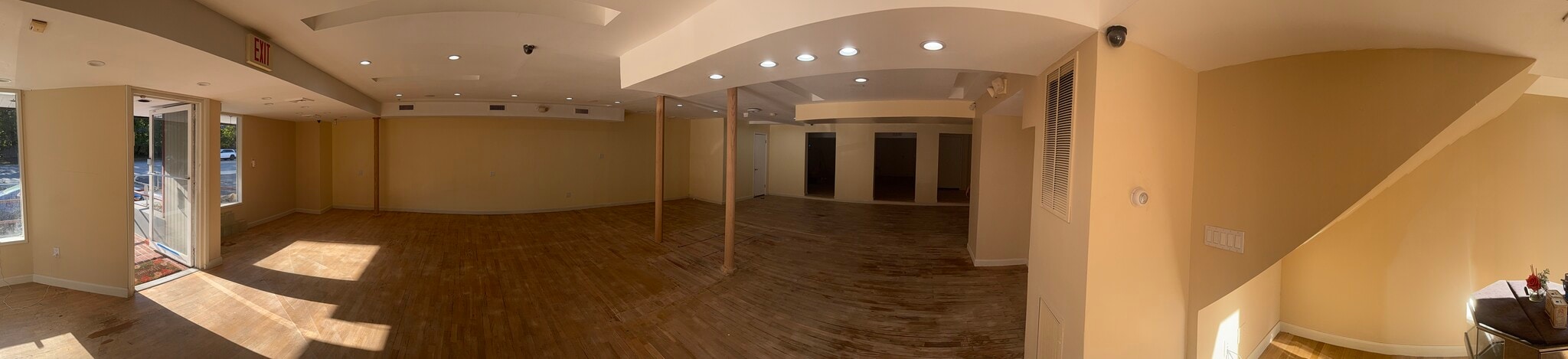 62 Glen Cove Rd, Roslyn Heights, NY à louer Photo de l’immeuble– Image 1 sur 6