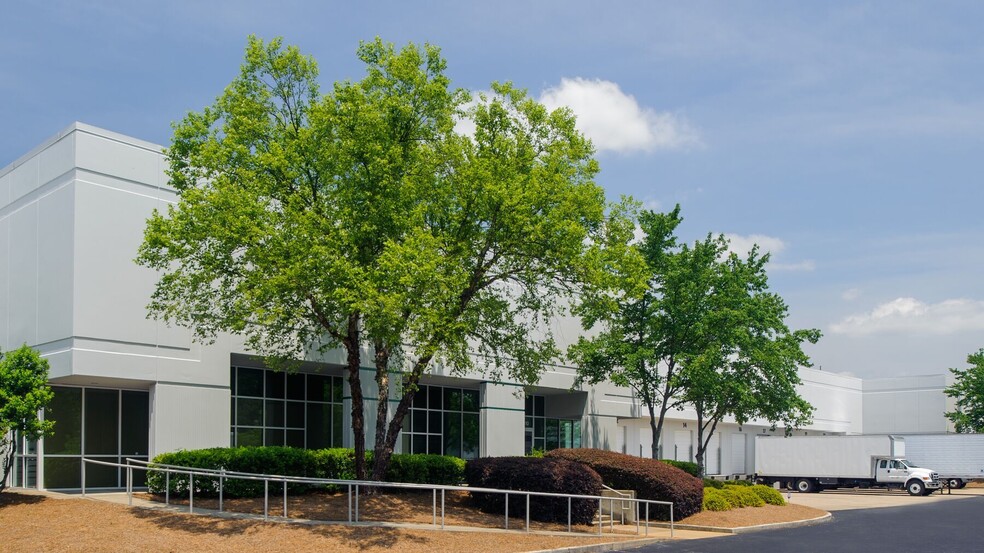 3105 Sweetwater Rd, Lawrenceville, GA à louer - Photo de l’immeuble – Image 1 sur 7