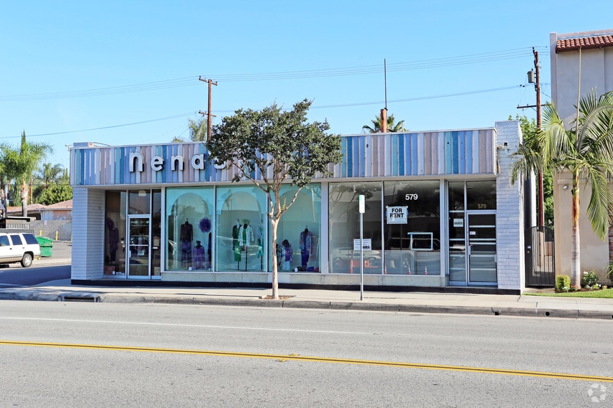 579-581 W La Habra Blvd, La Habra, CA à louer - Photo de l’immeuble – Image 3 sur 24