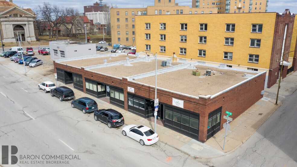 613 S 24th St, Omaha, NE à louer - Photo de l’immeuble – Image 2 sur 12