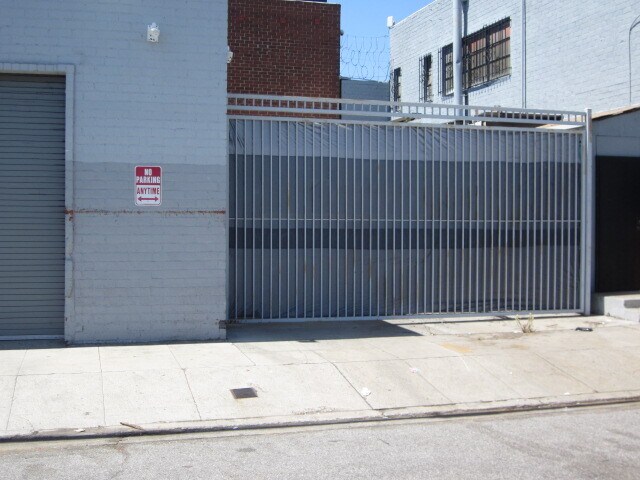 11165 Tennessee Ave, Los Angeles, CA à vendre - Photo de l’immeuble – Image 2 sur 19