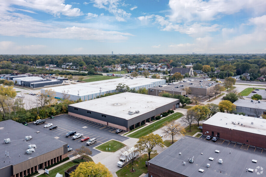 901 N Du Page Ave, Lombard, IL à louer - Aérien – Image 3 sur 5