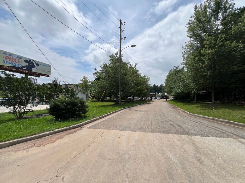 2103 Winder Hwy, Dacula, GA à louer - Photo de l’immeuble – Image 3 sur 15