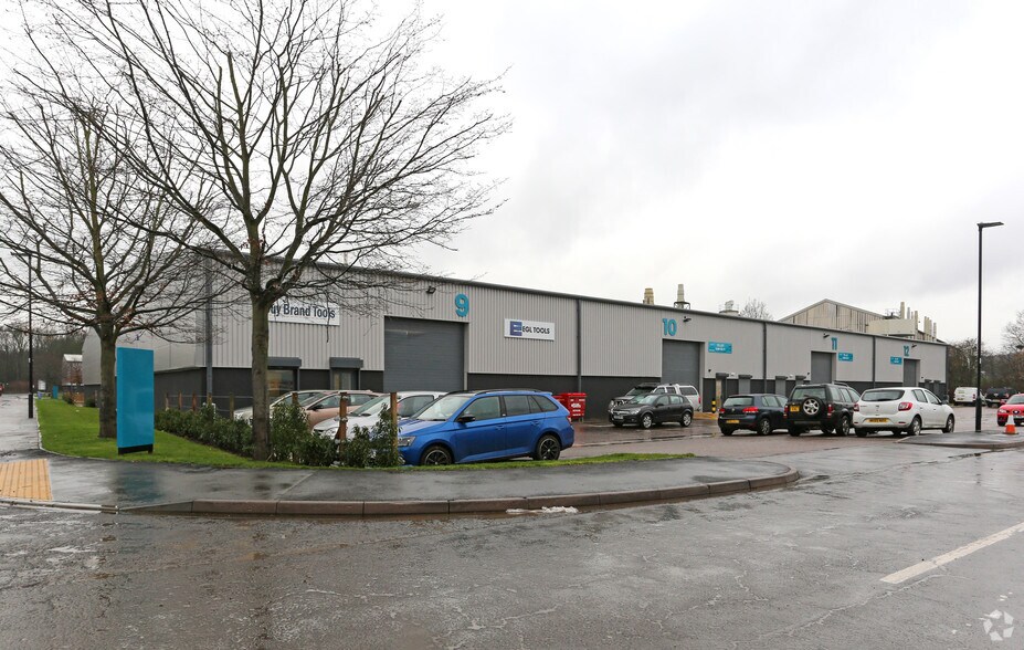 9-12 Meadowbrook Park, Sheffield à louer - Photo principale – Image 1 sur 9