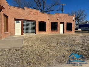 324 E Harris St, San Angelo, TX à louer Photo de l’immeuble– Image 2 sur 6