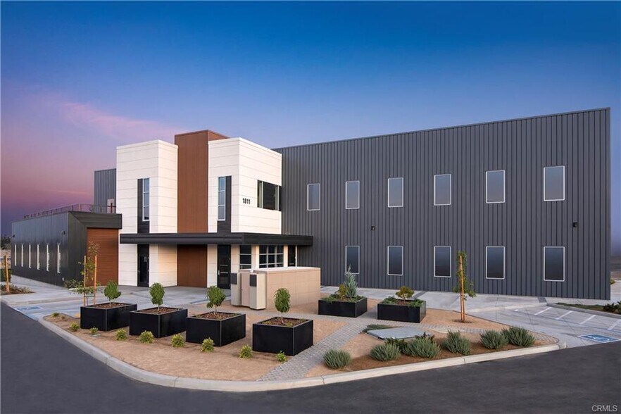1811 Concord Ave, Chico, CA à louer - Photo de l’immeuble – Image 3 sur 9