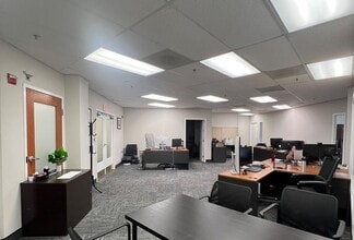 1952 Gallows Rd, Vienna, VA à louer Photo intérieure– Image 1 sur 4