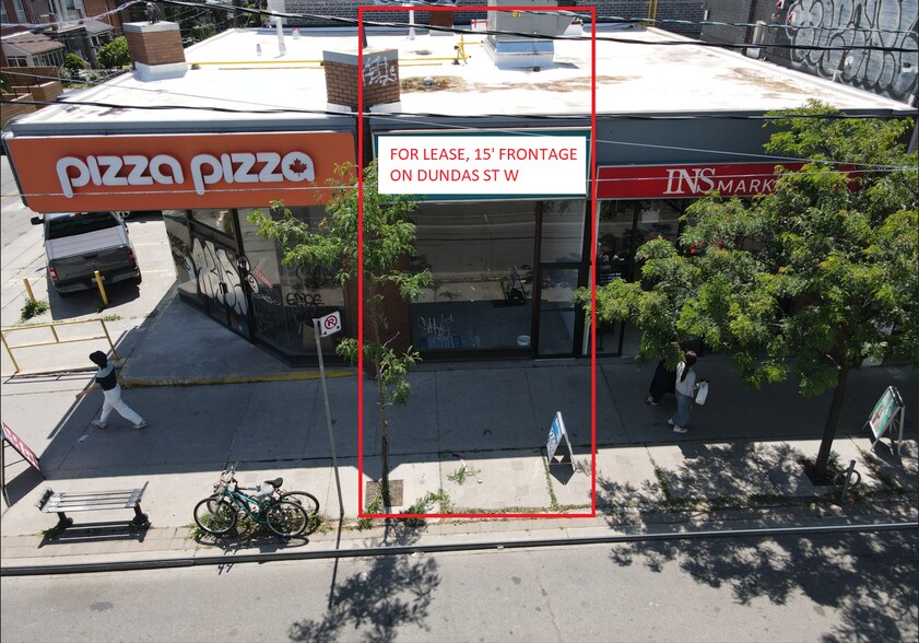 811 Dundas St W, Toronto, ON à louer - Photo de l’immeuble – Image 2 sur 4