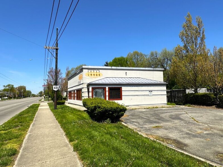 3910 Far Hills Ave, Dayton, OH à louer - Photo de l’immeuble – Image 2 sur 10