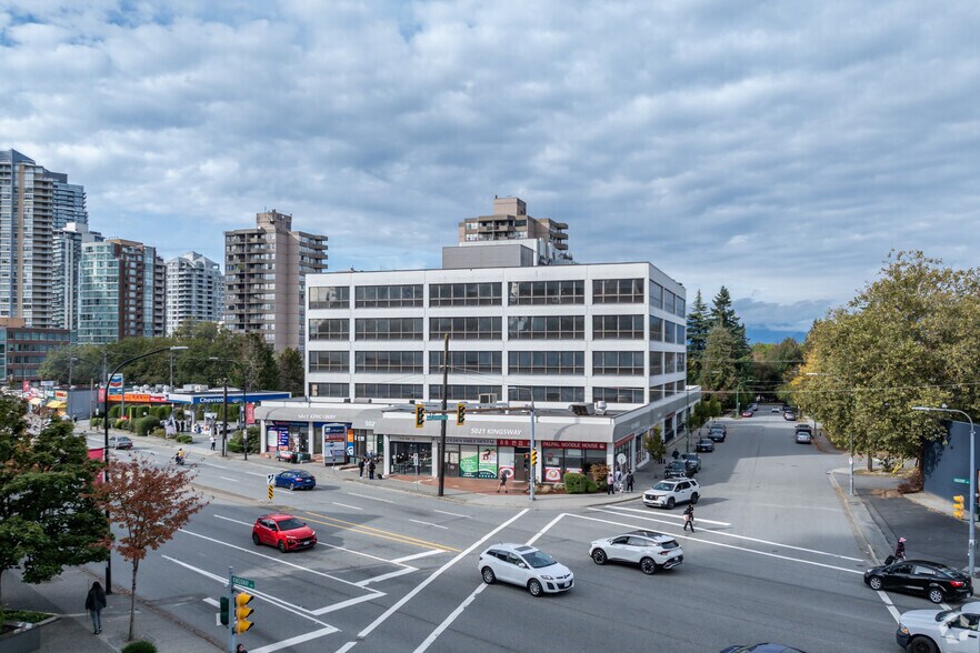 5021 Kingsway, Burnaby, BC à louer - Photo de l’immeuble – Image 2 sur 2