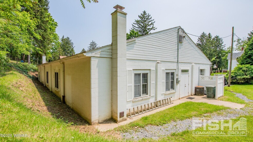 994 Vallamont Dr, Williamsport, PA à vendre - Photo de l’immeuble – Image 3 sur 12