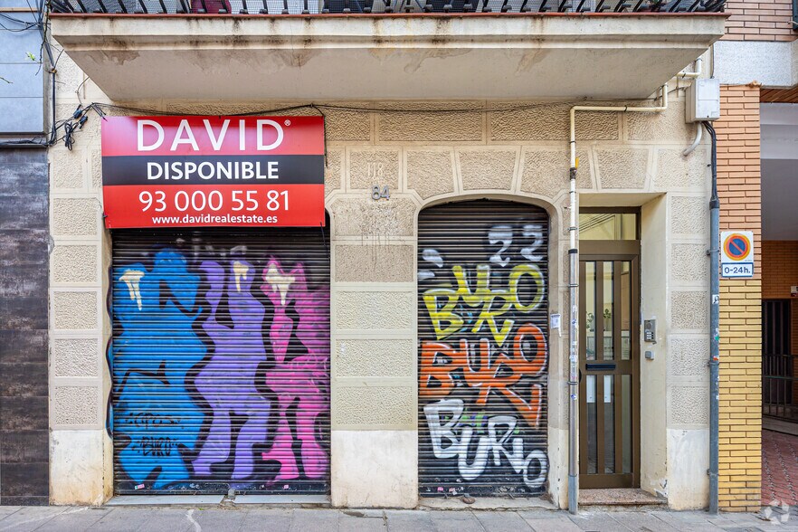 Immeuble residentiel dans Barcelone, Barcelona à vendre - Photo de l’immeuble – Image 2 sur 2